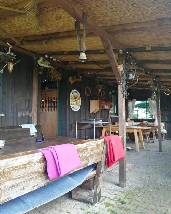 Osterboch-Alm am Sportplatz